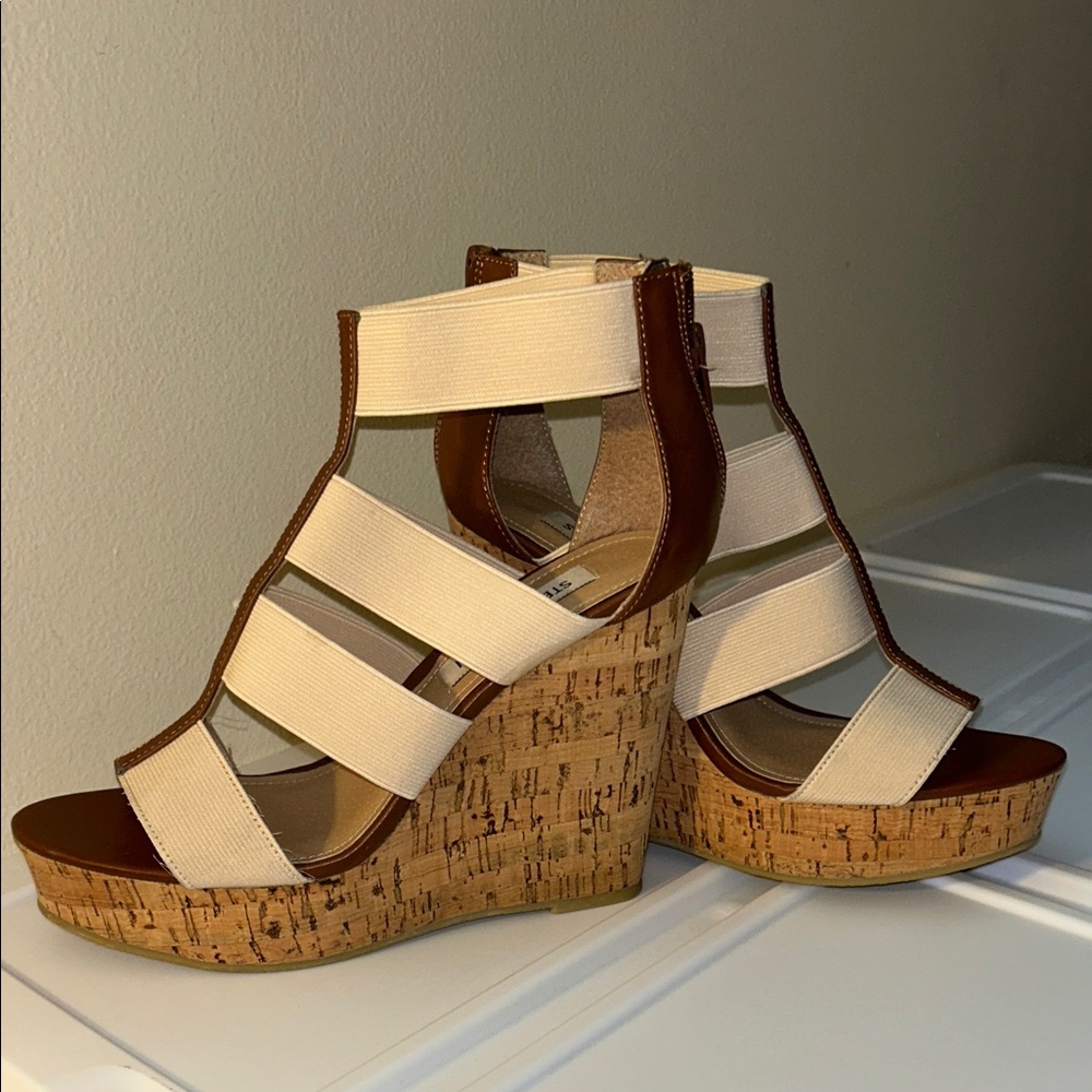 Steve Madden Cream and Brown Wedges